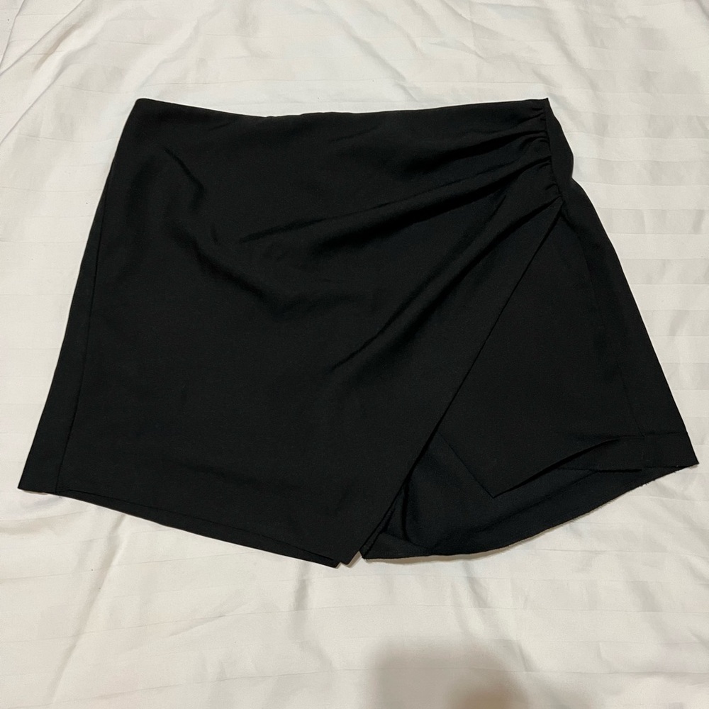 Bershka black versatile skorts